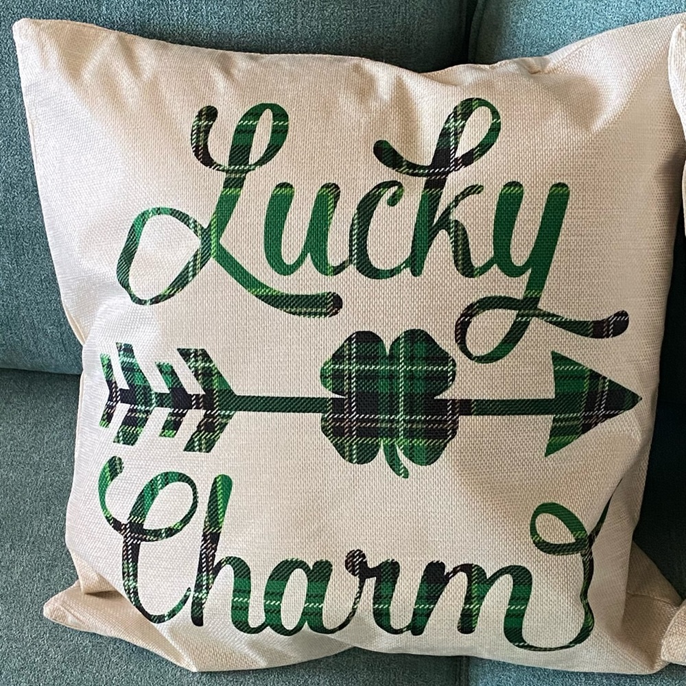 St. Patrick’s Day Decorative Pillow Covers for 18” Pillows.  Set of 4.  NEW - Picture 4 of 13